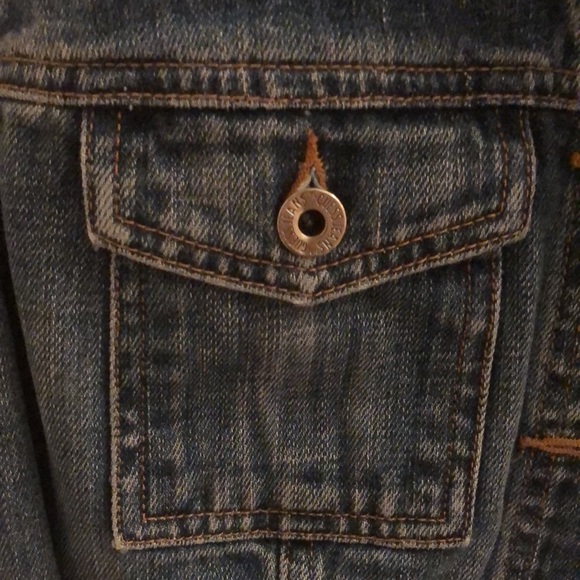 Guess Jean Jacket - Size Medium - Picture 5 of 9